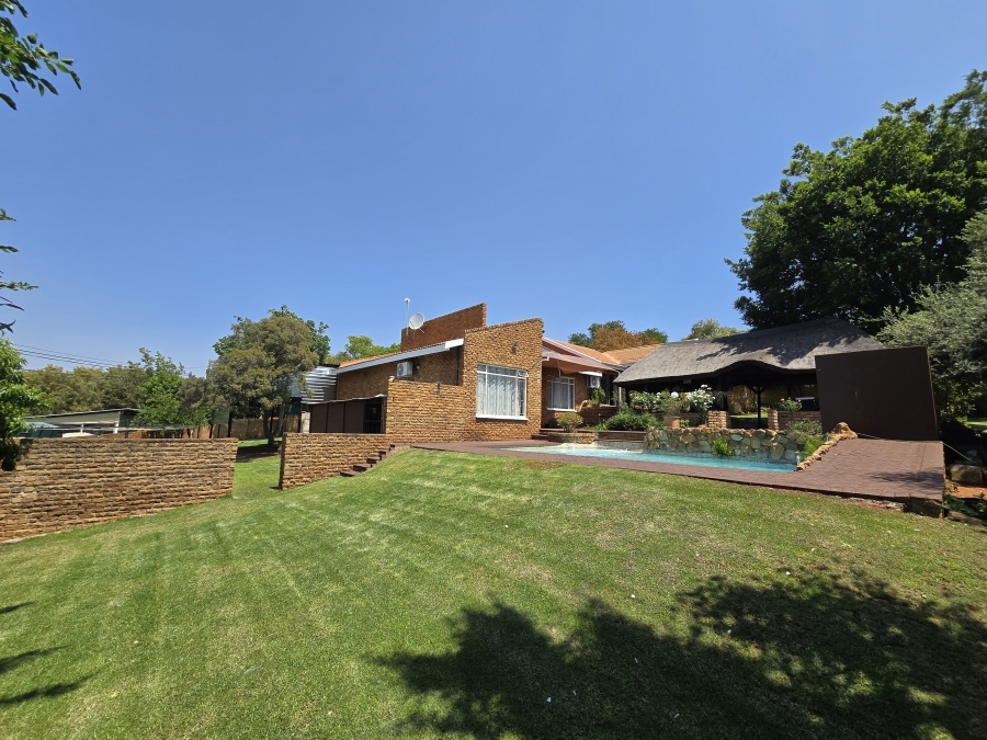 4 Bedroom Property for Sale in Doringkruin North West